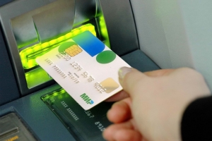 Получаете пособия на карту? Не забудьте перейти на карту &laquo;МИР&raquo; до 31 декабря