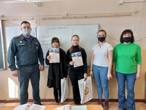 В Центральном районе подвели итоги районного этапа шестого Всероссийского героико-патриотического фестиваля детского и юношеского творчества &laquo;Звезда спасения&raquo;