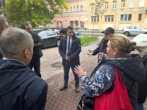 Глава МО Смольнинское Григорий Ранков в пятницу встретился с жителями дома по Невскому проспекту, 150