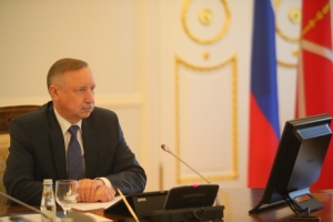Комфортная городская среда: Александр Беглов потребовал активизировать работу по благоустройству дворов