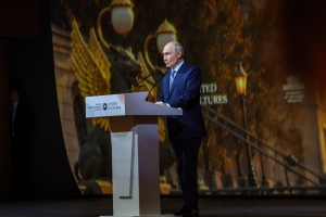 Петербург наводит мосты: культурные и промышленные