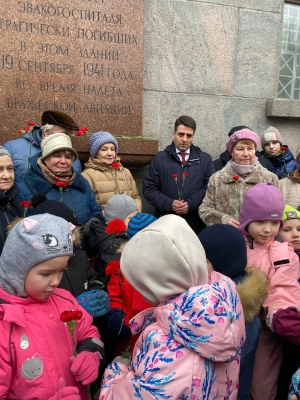 В нашем округе прошли торжественные мероприятия, посвященные 80-й годовщине прорыва блокады Ленинграда и 79-й годовщине полного освобождения ленинграда от фашистской блокады.