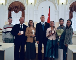 Присвоение почетного звания &laquo;За заслуги в воспитании детей&raquo; III степени