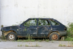 Брошенный автомобиль &ndash; что делать?