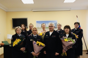 Начальник УМВД по Центральному району   поздравил сотрудников с Днем штабных подразделений