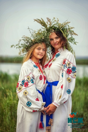 Международный фотоконкурс &laquo;Мама и дети в национальных костюмах&raquo; принимает заявки до 1 сентября 2023 года