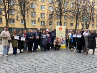 Сотрудники и жители МО Смольнинское приняли участие в традиционном флешмобе &ldquo;Нет наркотикам - мы выбираем спорт&rdquo;!