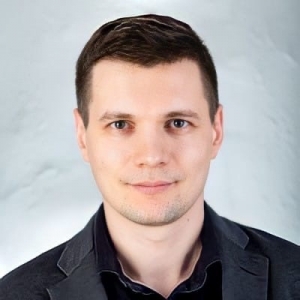 Поздравляем с Днем рождения депутата Муниципального Совета МО Смольнинское Дмитрия Сергеевича Палюгу