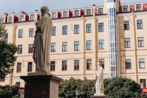 Невскому возвращают историческое лицо